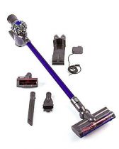 Dyson DC62 AnimalPro. Беспроводной пылесос